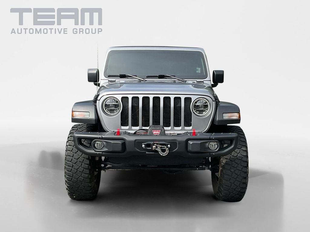 Used 2020 Silver Jeep Sport image 2