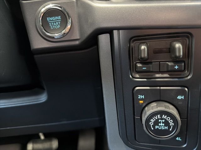New 2026 Avalanche Ford XLT image 32