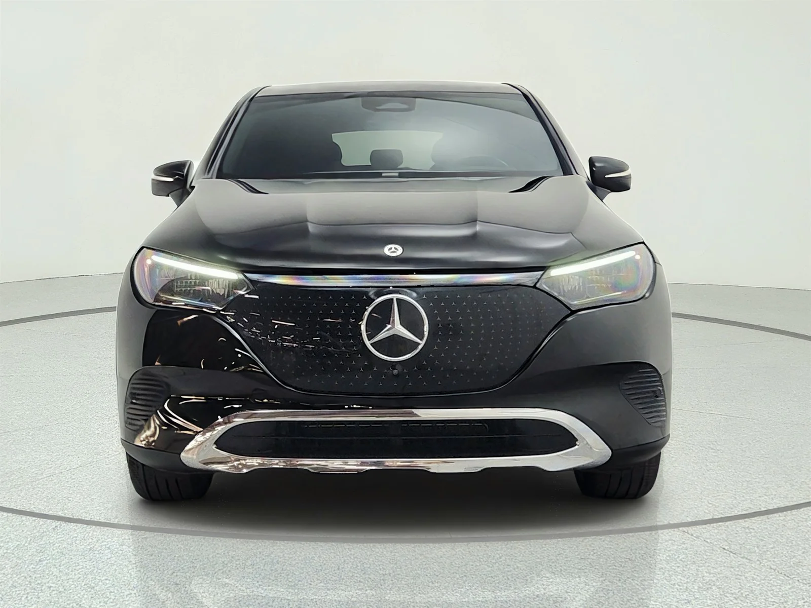 Used 2023 Obsidian Black Metallic Mercedes-Benz EQE 350 4MATIC® SUV image 2