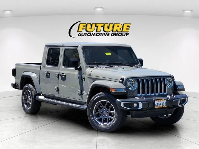 2021 Jeep Gladiator Overland's photo