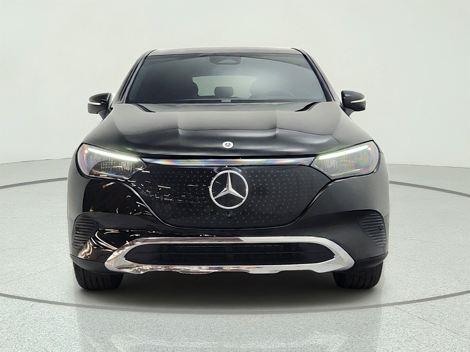 Used 2023 Obsidian Black Metallic Mercedes-Benz EQE 350 4MATIC® SUV image 2