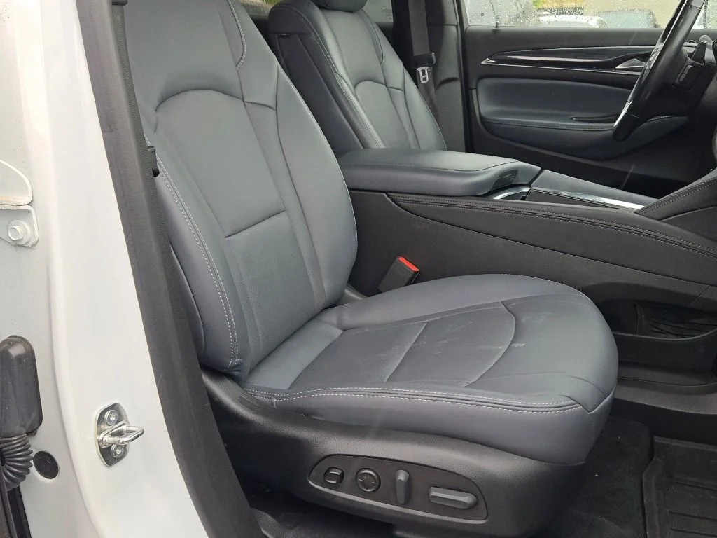 Used 2023 White Buick Premium Group image 8