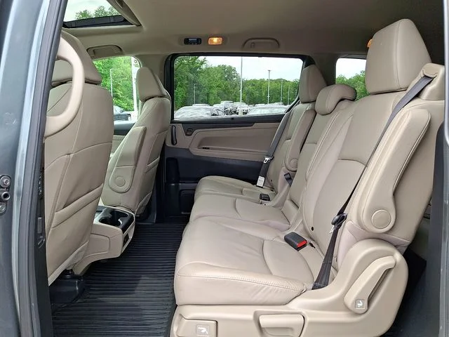 Used 2020 Gray Honda EX-L image 11