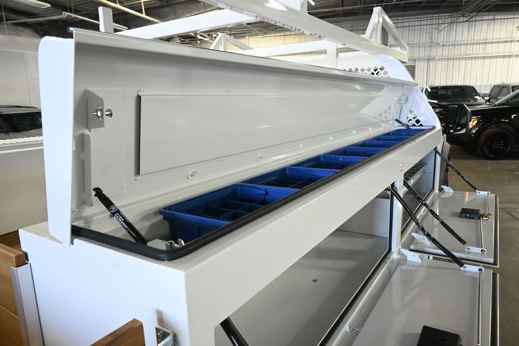 New 2026 Oxford White Ford XL image 30