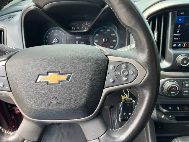 Used 2019 Red Chevrolet Z71 image 16