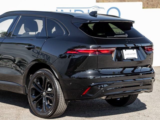 New 2026 Santorini Black Jaguar P250 R-Dynamic S image 10