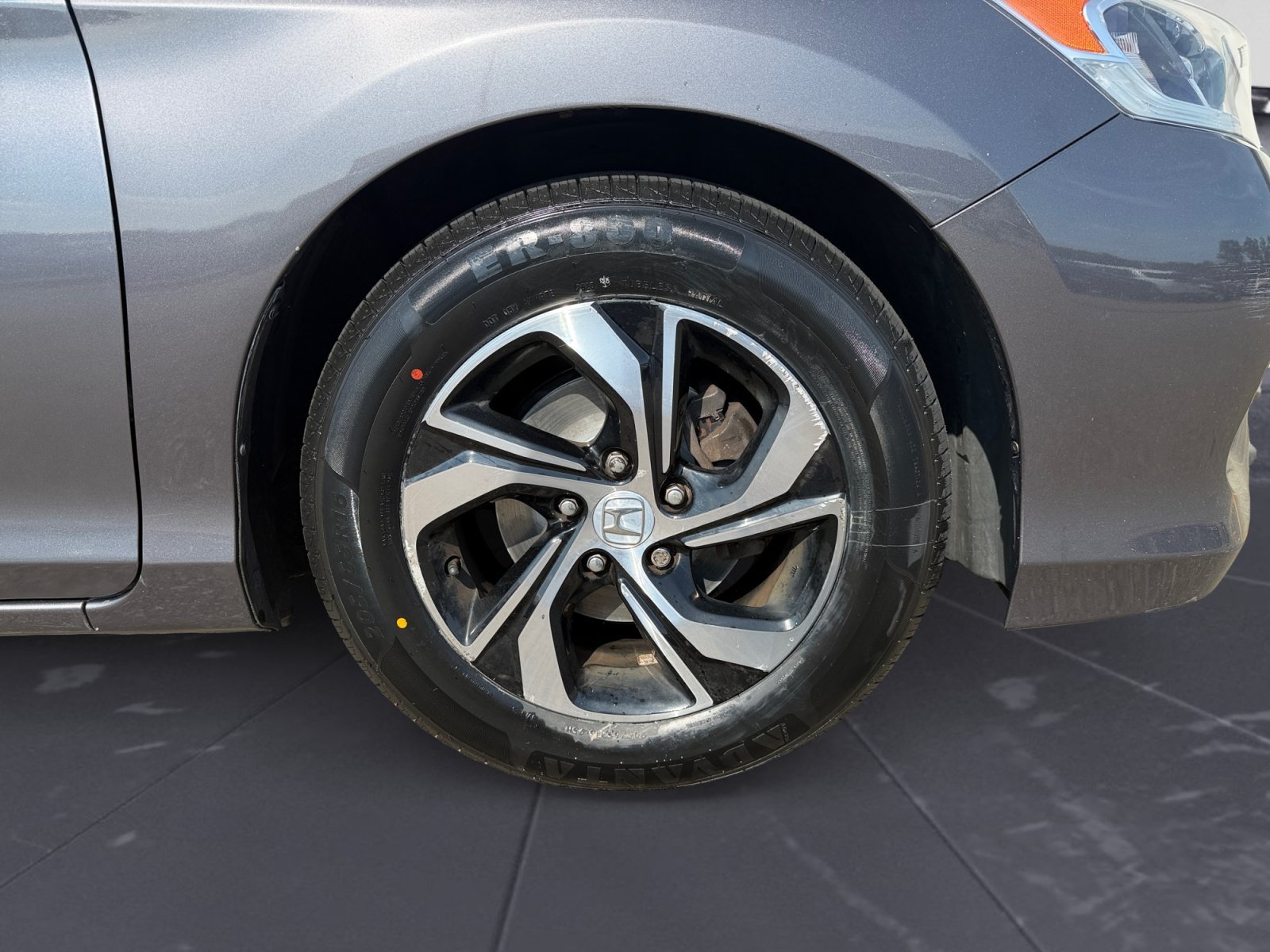Used 2017 Gray Honda LX image 38