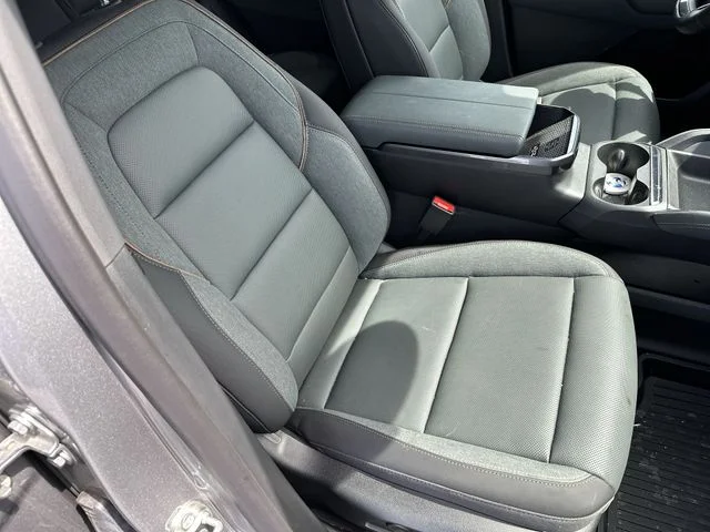 Used 2026 Silver GMC AT4 image 27