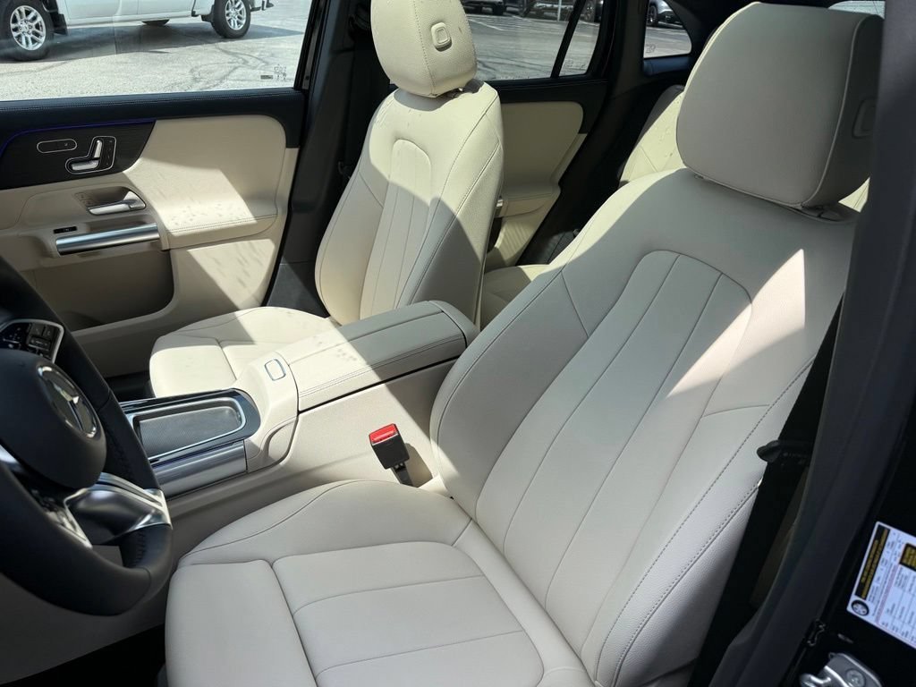 New 2026 Night Black Mercedes-Benz GLA 250 image 23