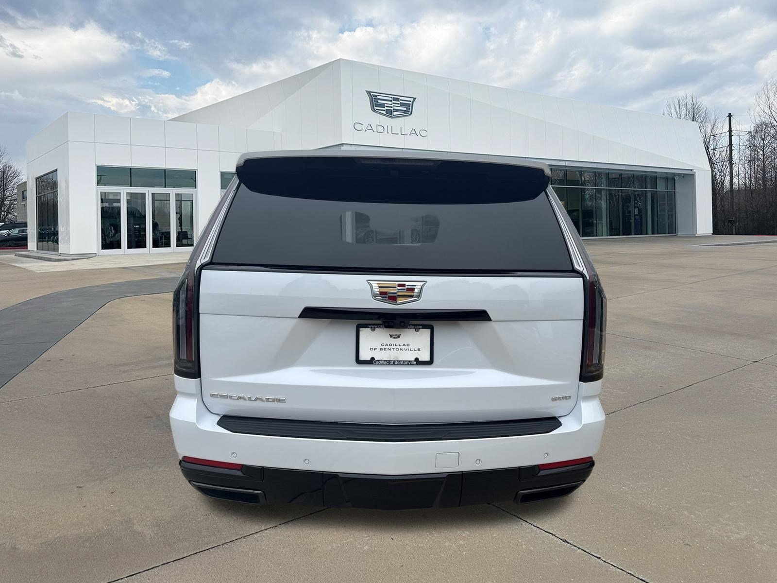New 2026 Vibrant White Tricoat Cadillac Platinum Sport image 4