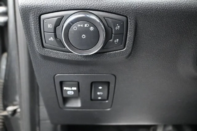 Certified Used 2019 Magnetic Ford XLT image 8