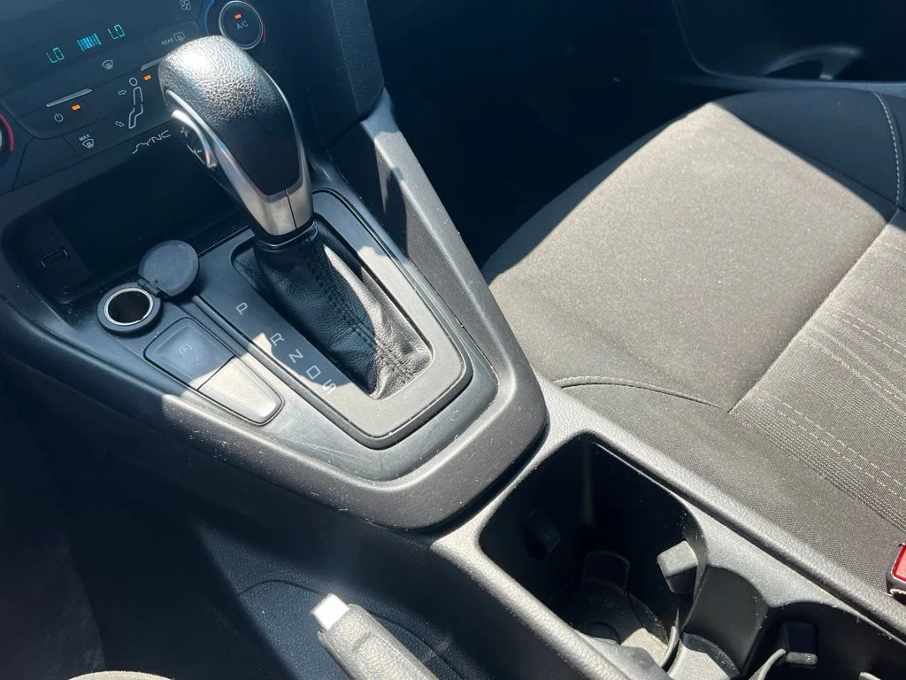 Used 2017 Gray Ford SE image 14