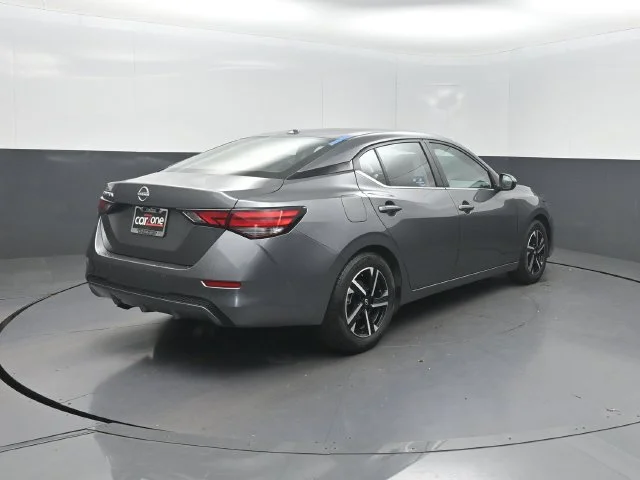 Used 2025 Gray Nissan SV image 27