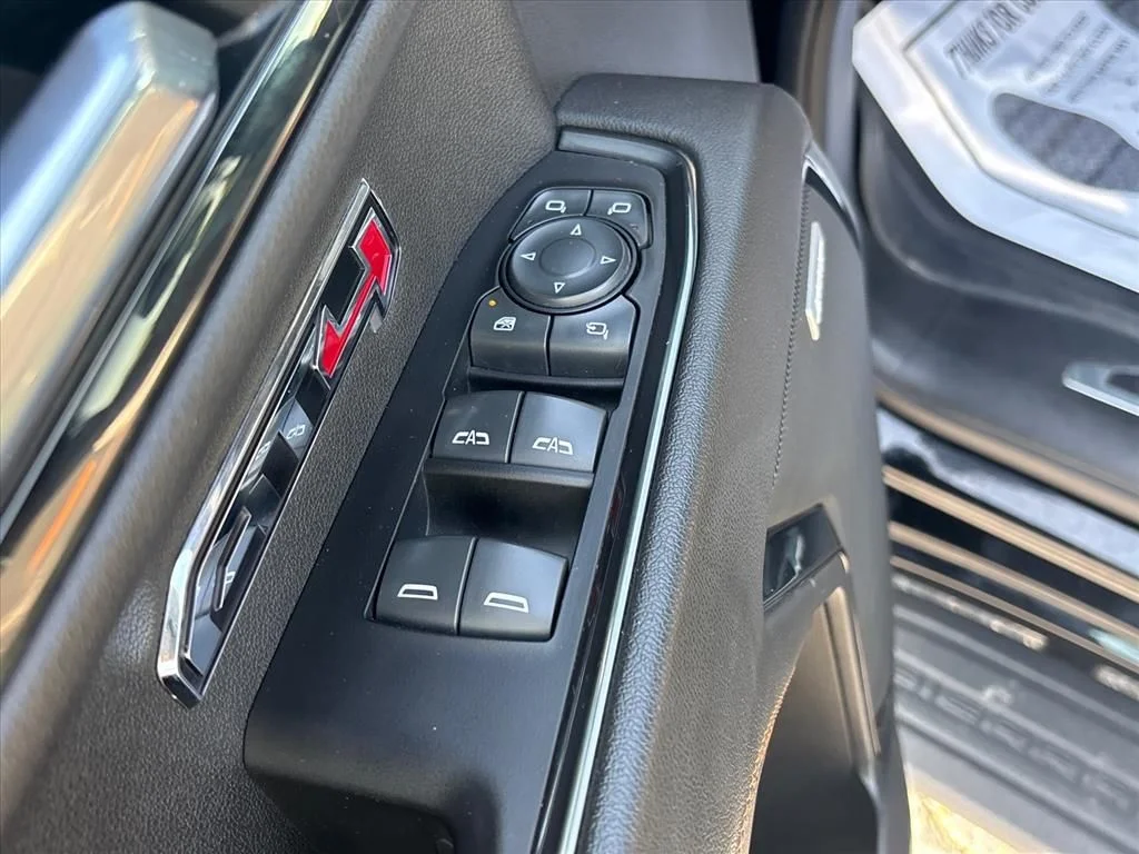Used 2022 Black GMC AT4 image 27