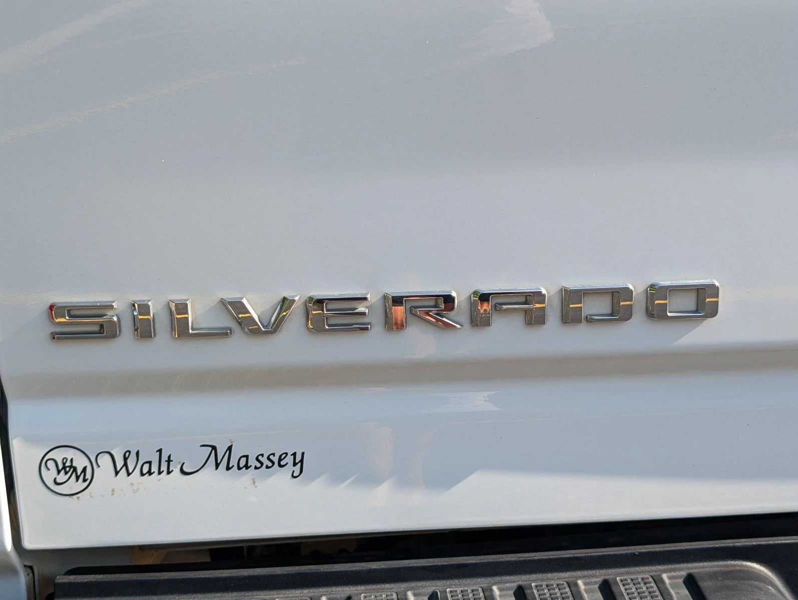 Used 2024 Summit White Chevrolet Custom image 6