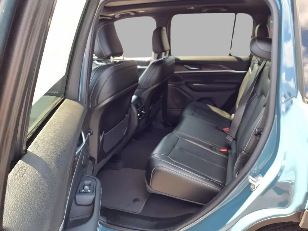 New 2026 Steel Blue Exterior Paint Jeep Limited image 22