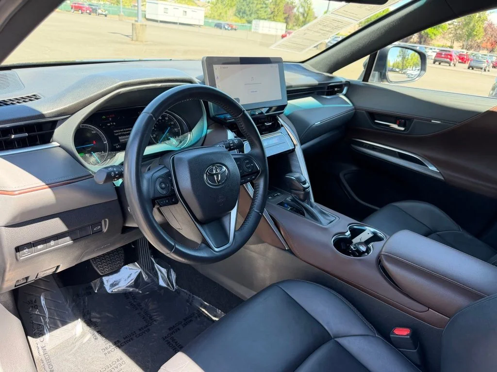Used 2023 Black Toyota XLE image 17