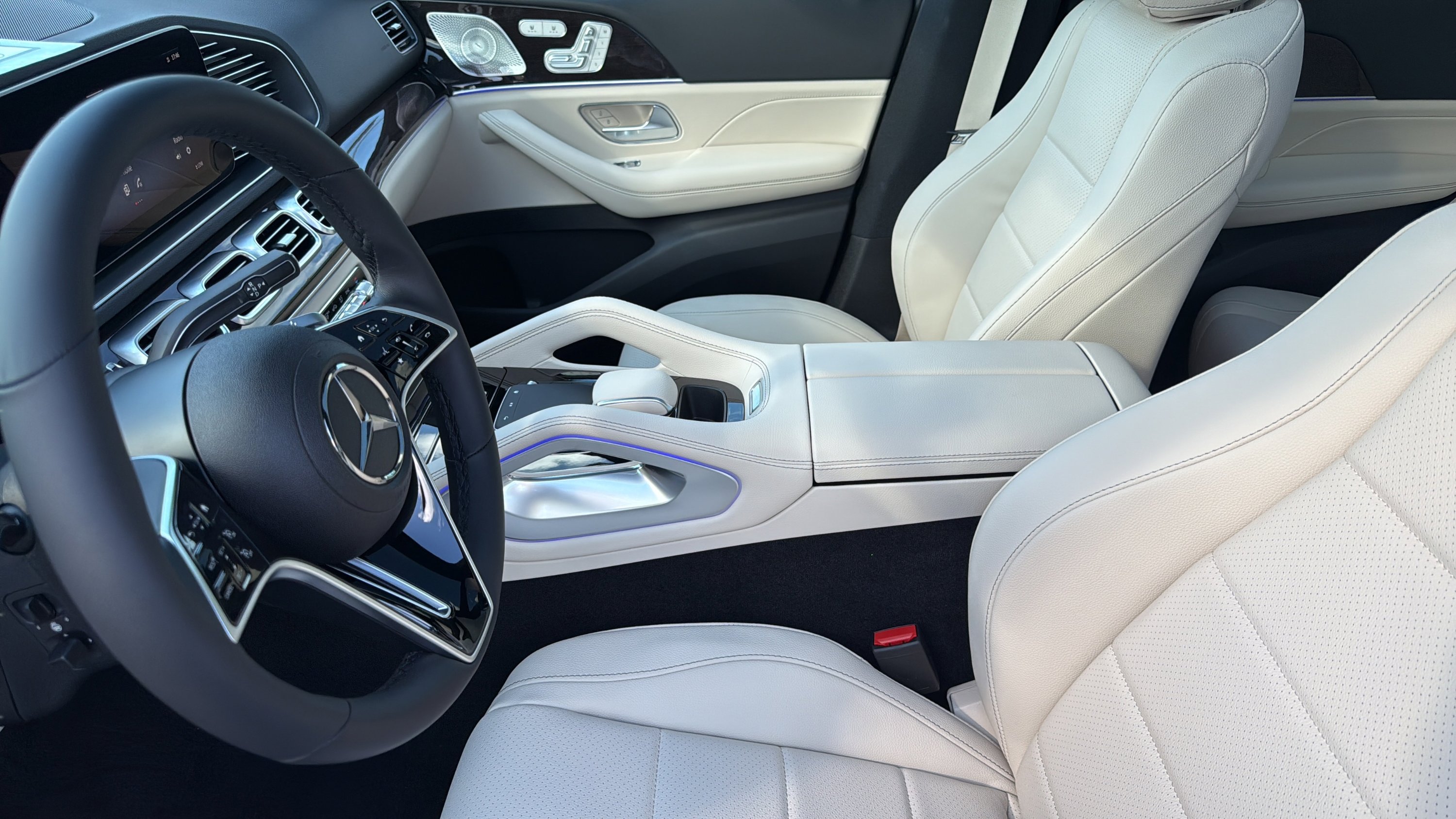 Certified Used 2026 Polar White Mercedes-Benz GLE 450 image 18