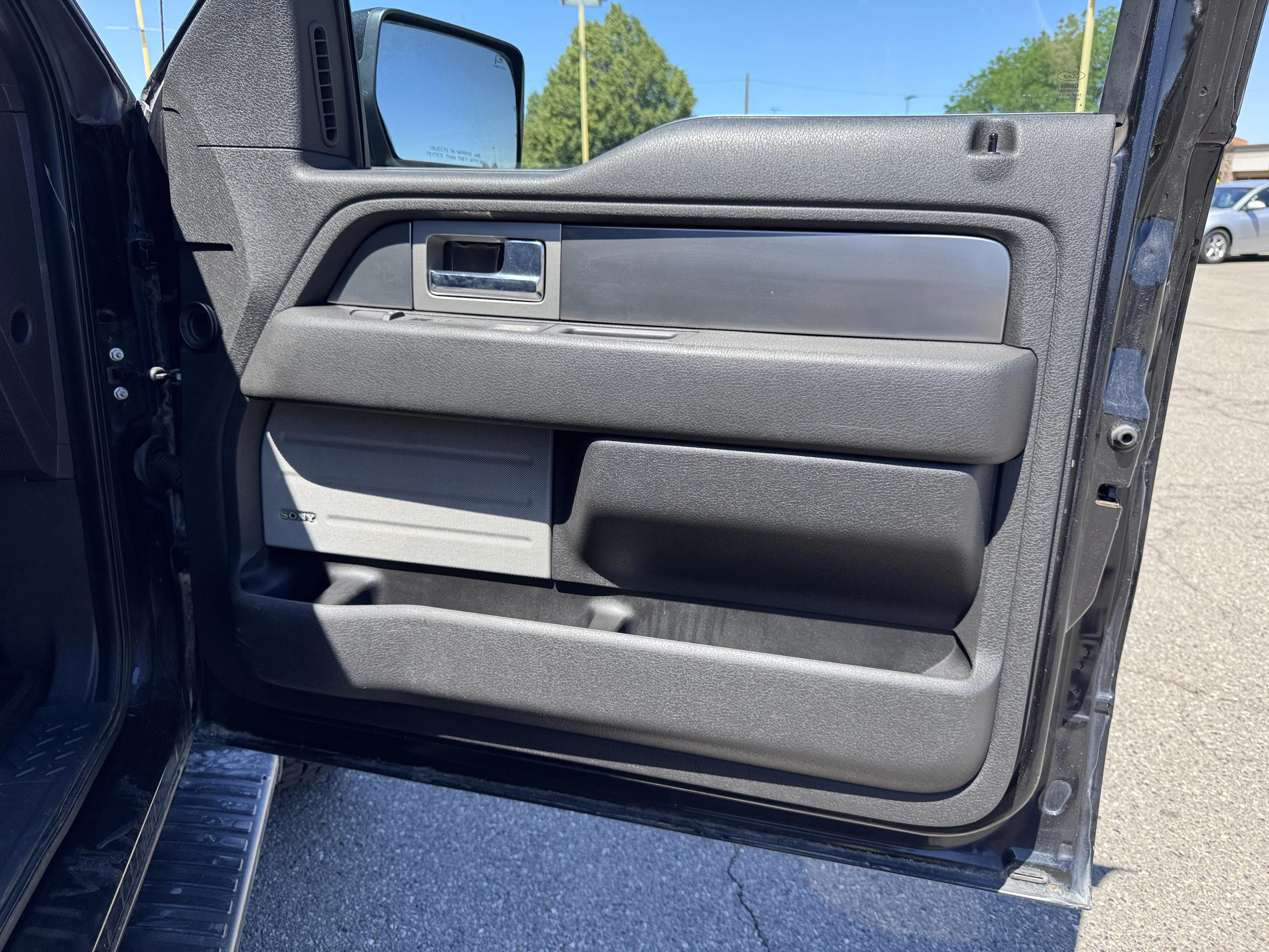 Used 2014 Black Ford FX4 image 40