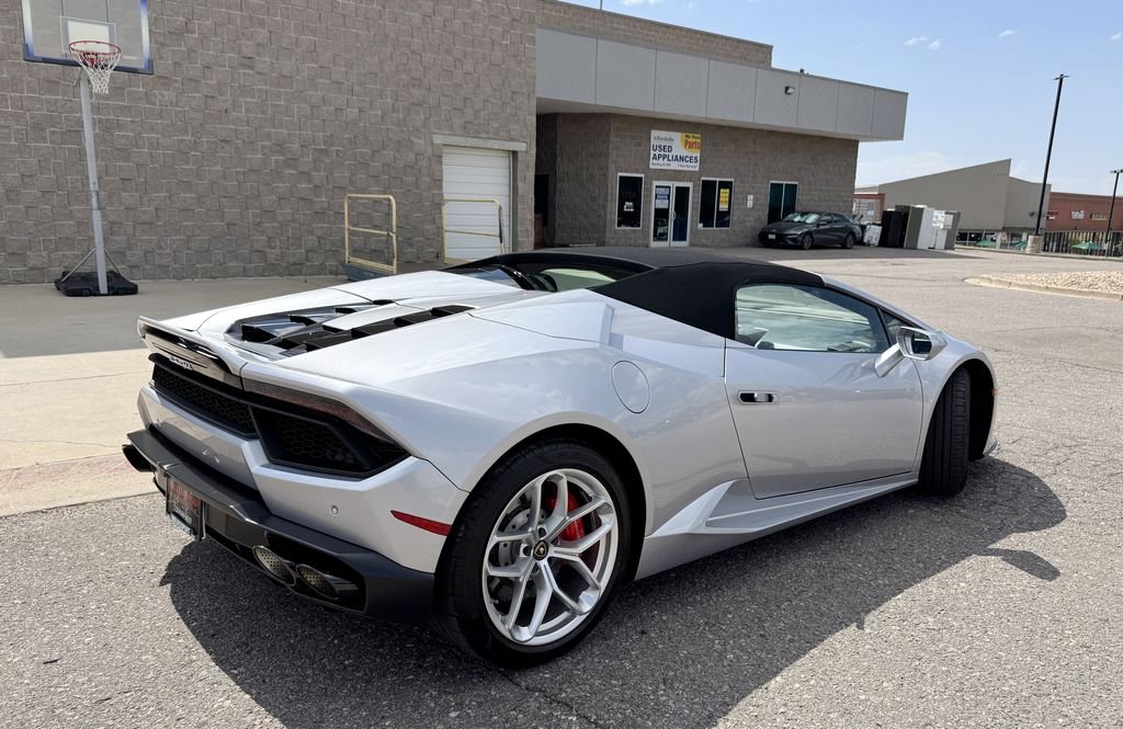 Used 2018 Silver Lamborghini LP580-2S image 9