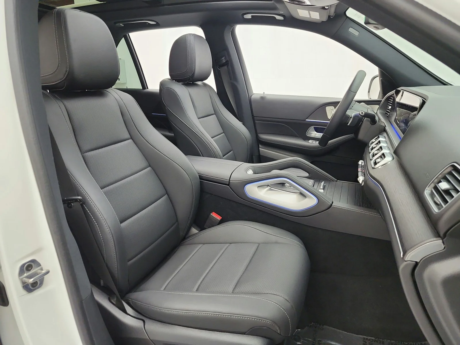 Certified Used 2024 Polar White Mercedes-Benz GLE 350 4MATIC® SUV image 20