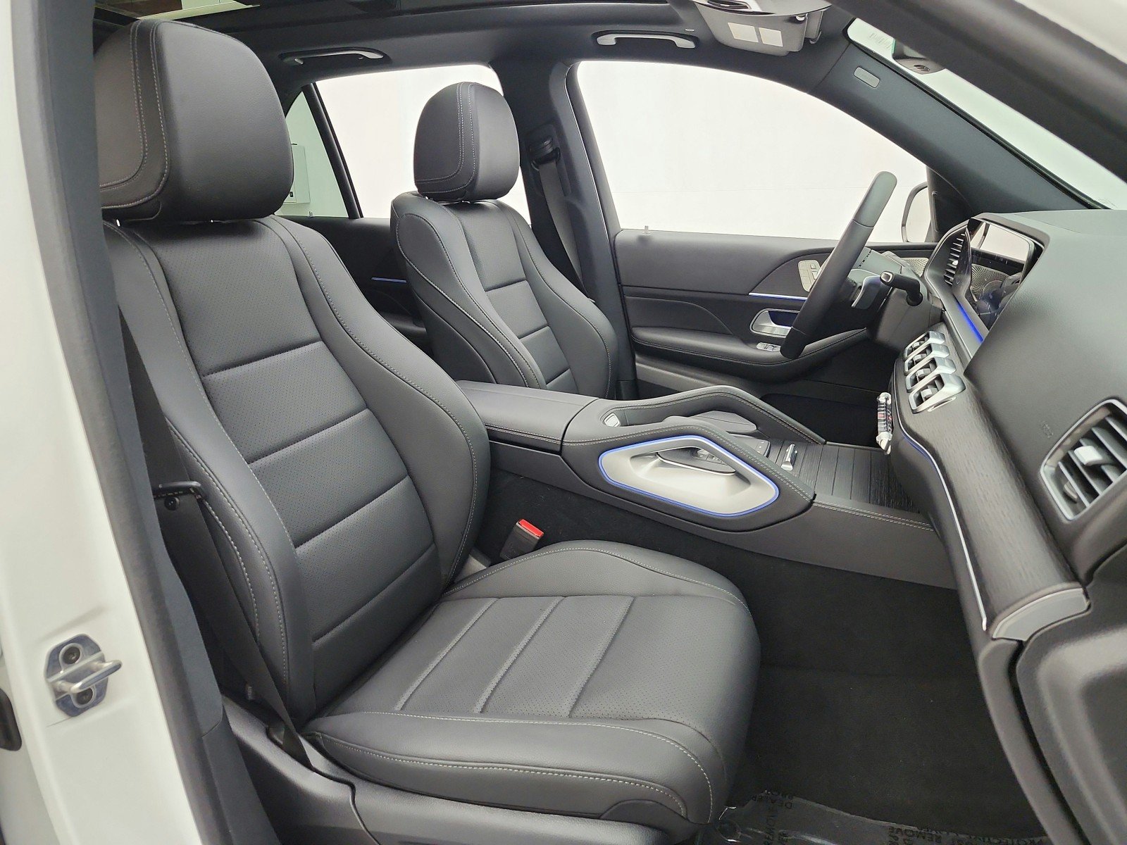 Certified Used 2024 Polar White Mercedes-Benz GLE 350 4MATIC® SUV image 20