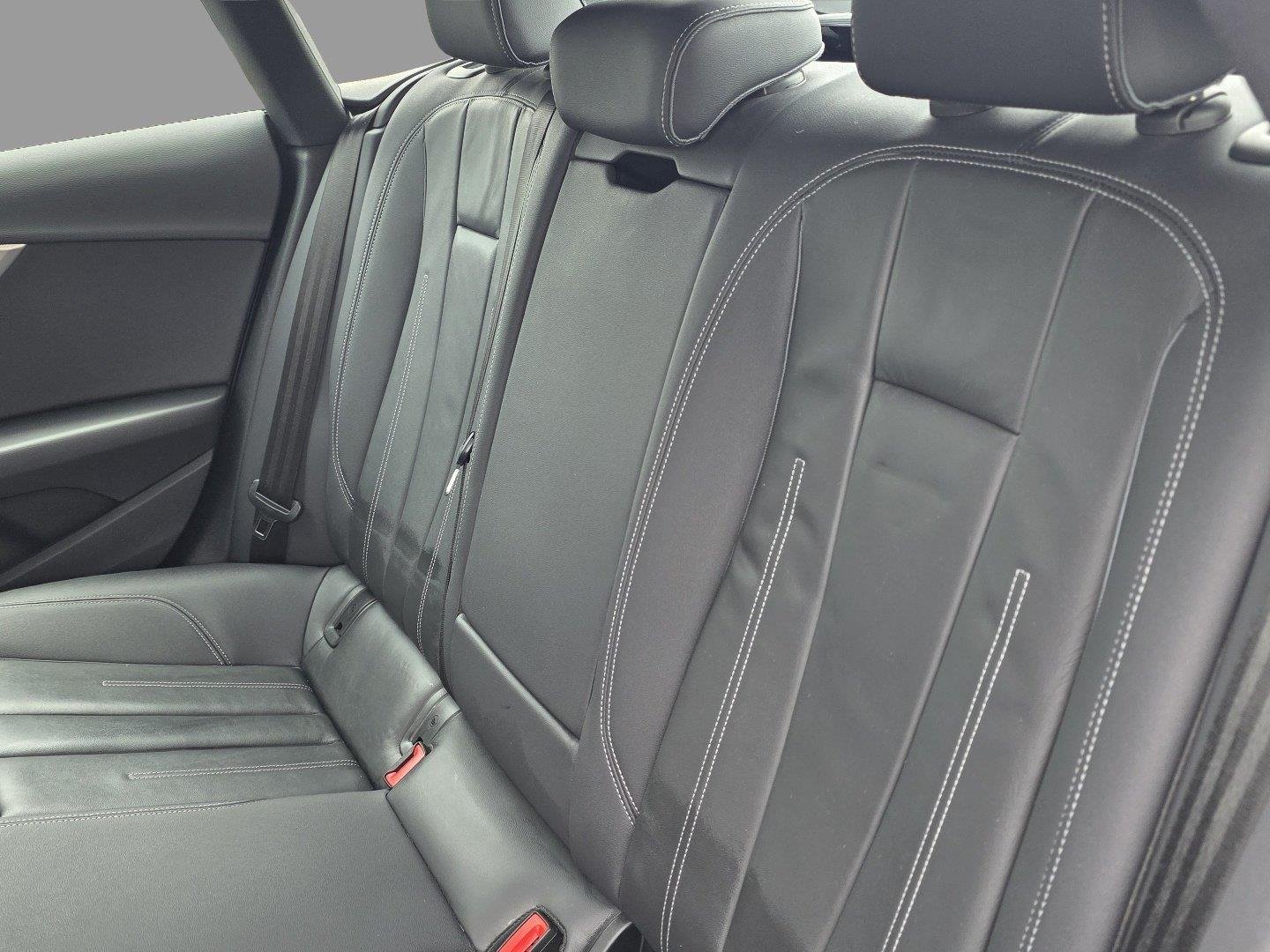 Used 2025  Audi S line Premium image 27