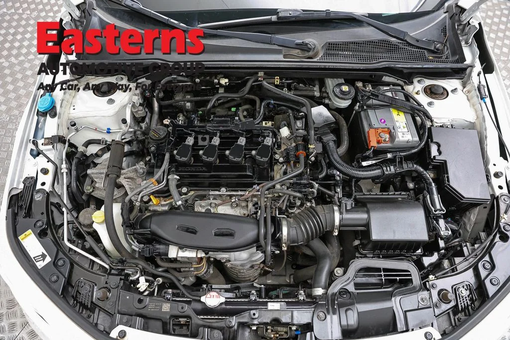 Used 2022 White Honda Touring image 7