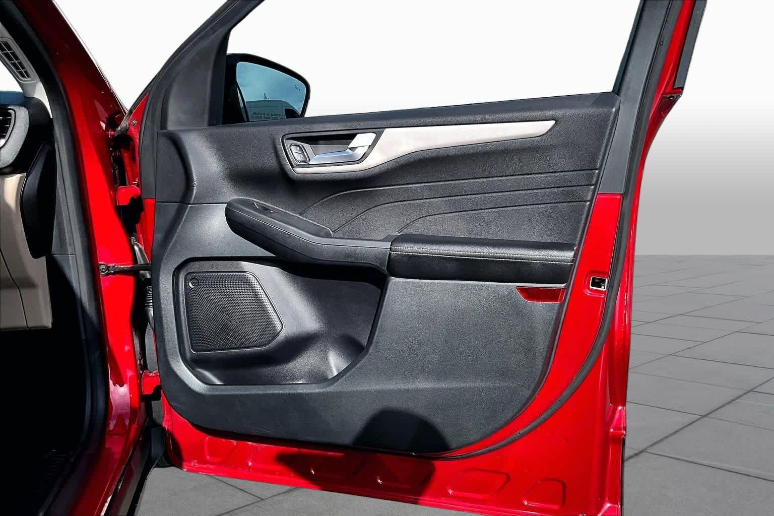 Used 2021 Rapid Red Metallic Tinted Clearcoat Ford SEL image 23