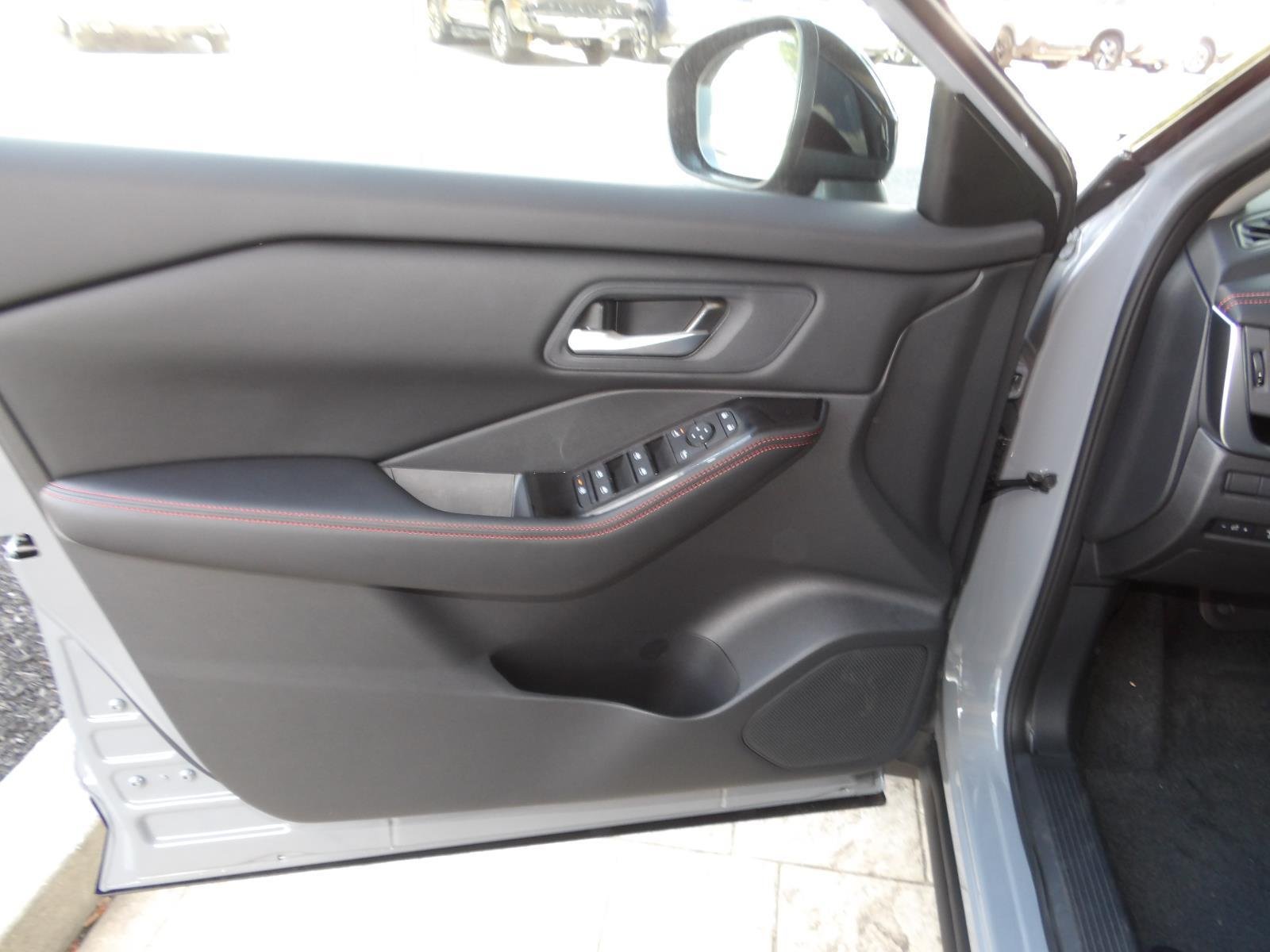 New 2026 Boulder Gray Pearl Nissan Rock Creek® image 21