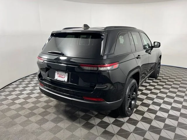 Used 2023 Black Jeep Limited image 5