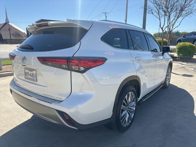 Certified Used 2021 BLIZZARD PEARL Toyota  image 10