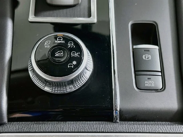 Certified Used 2023 Blue Mitsubishi SE image 19