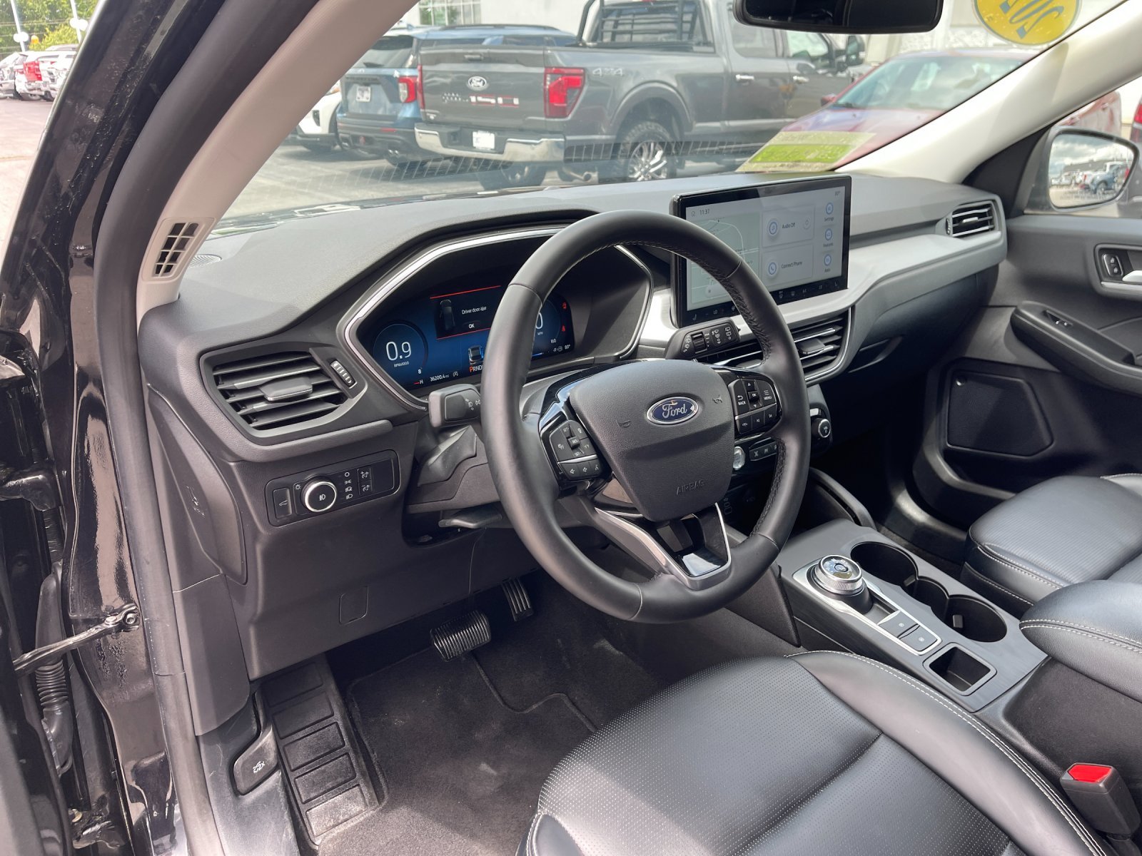 Used 2024 Agate Black Metallic Ford Platinum image 11