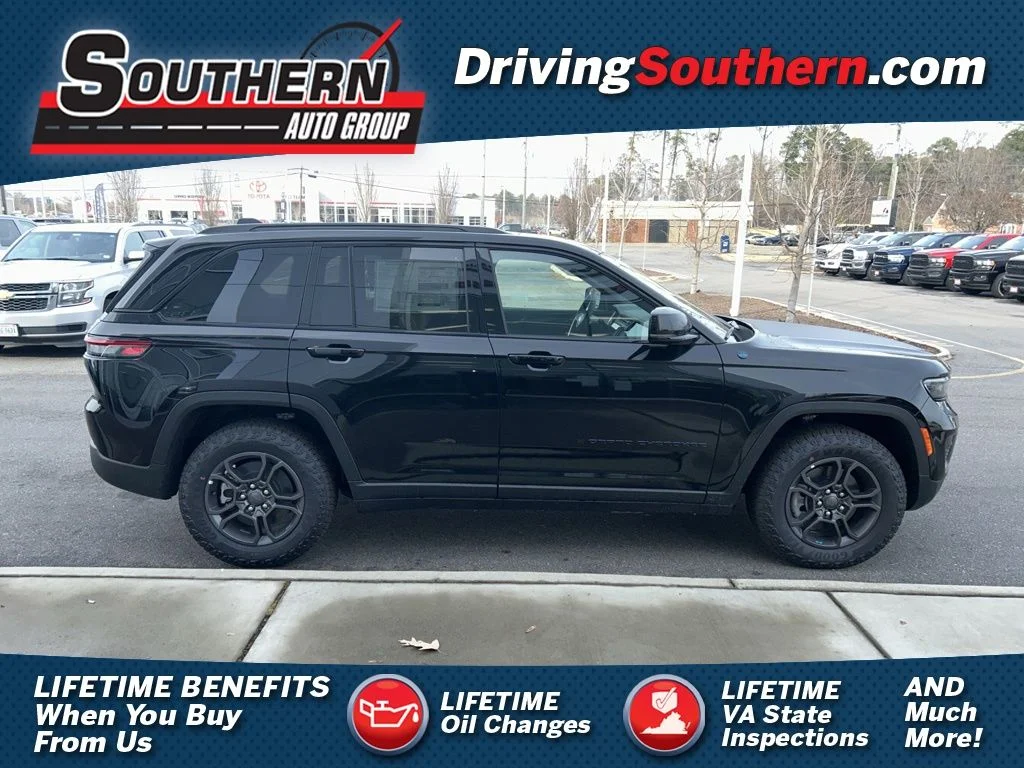 2024 Jeep Grand Cherokee Trailhawk 4xe 4x4's photo