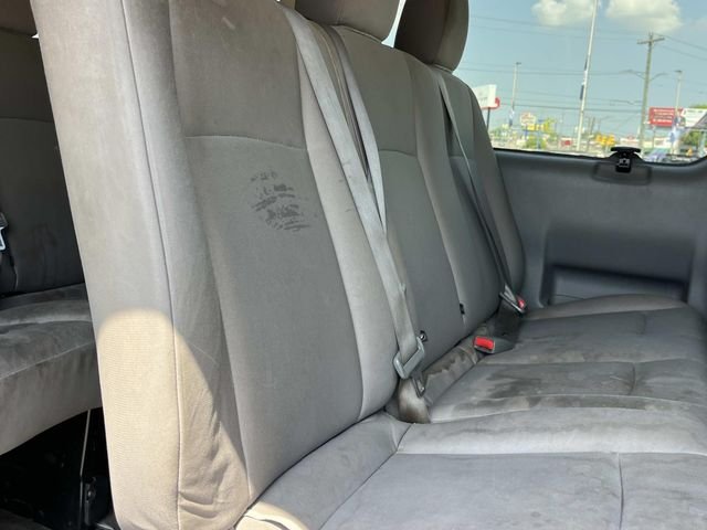Used 2018 Glacier White Nissan S image 17