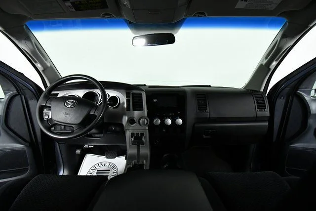 Used 2009 Blue Toyota SR5 image 18