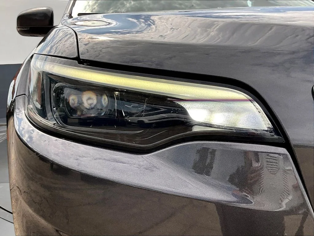 Used 2020 Gray Jeep Latitude Plus image 34