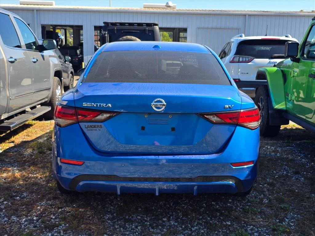 Used 2022 Blue Nissan SV image 11