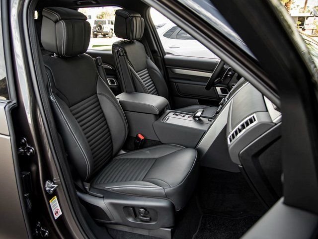 2026 Land Rover Discovery Tempest Edition - Photo 28