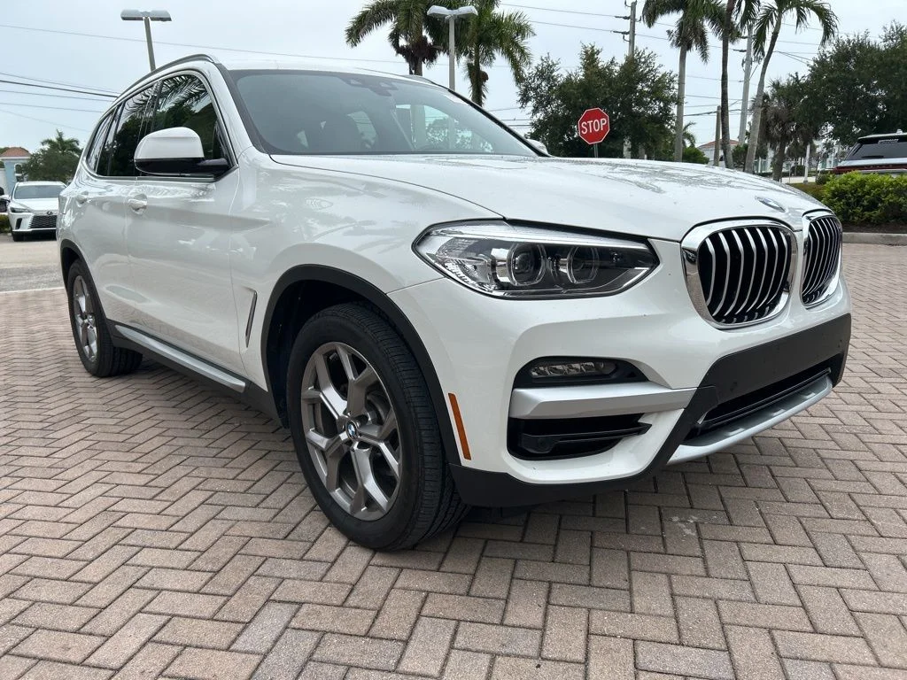 2020 BMW X3 xDrive30i's photo