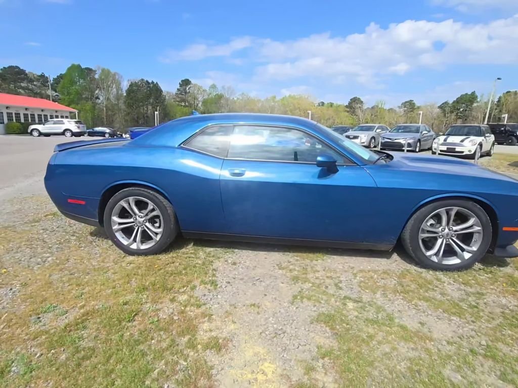 2022 Dodge Challenger GT Auto's photo