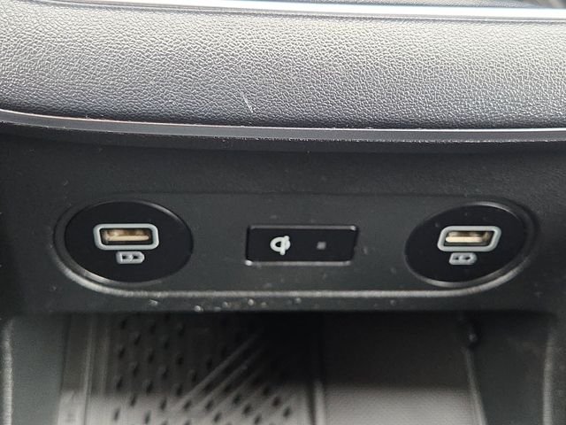 Used 2024 Abyss Black Hyundai SEL image 11
