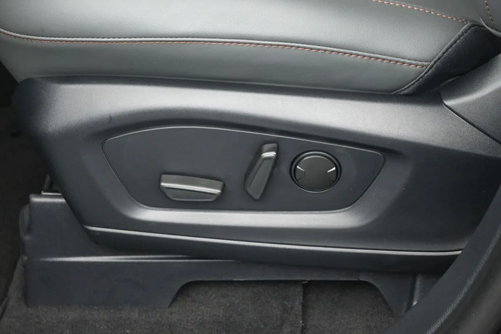 New 2026 Agate Black Metallic Ford Active image 9