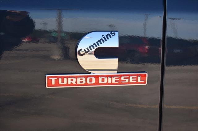 New 2026 Forged Blue Metallic Exterior Paint RAM TRADESMAN image 11