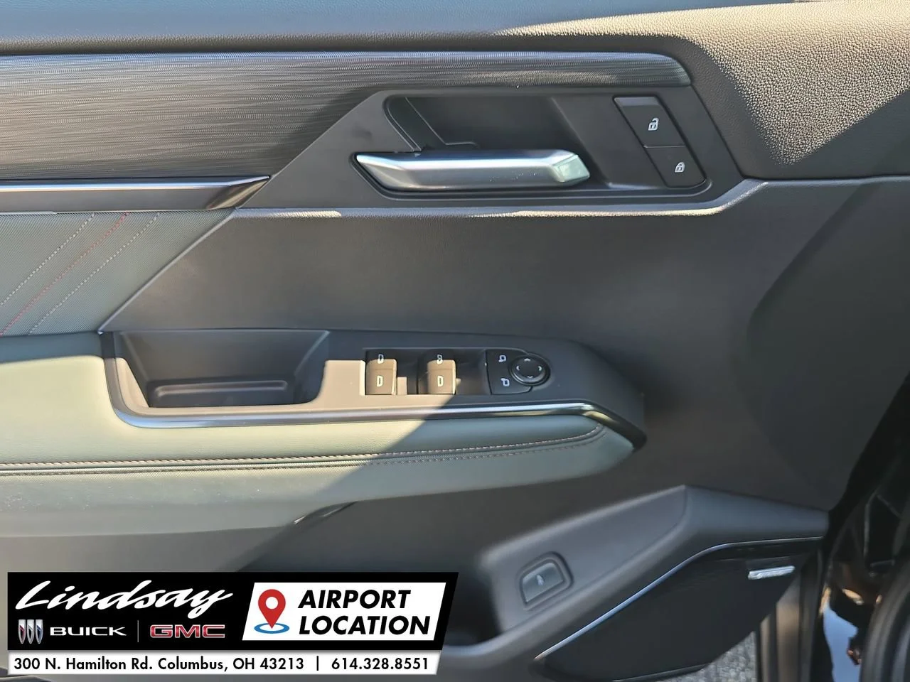 2026 GMC Acadia AT4 - Photo 24