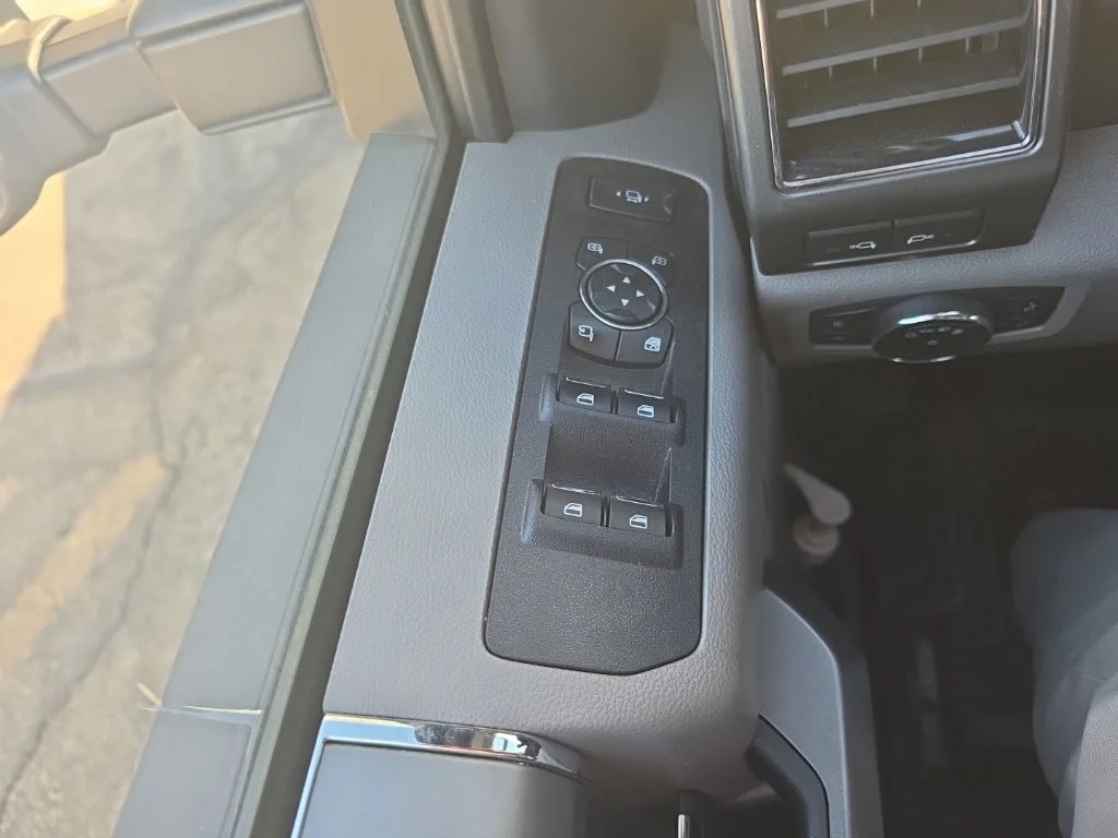Used 2021 White Ford XLT image 20