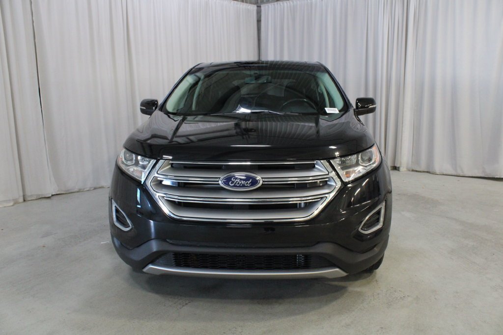 Used 2015 Black Ford SEL image 37