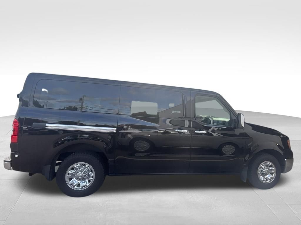 Used 2021 Black Nissan SL image 8