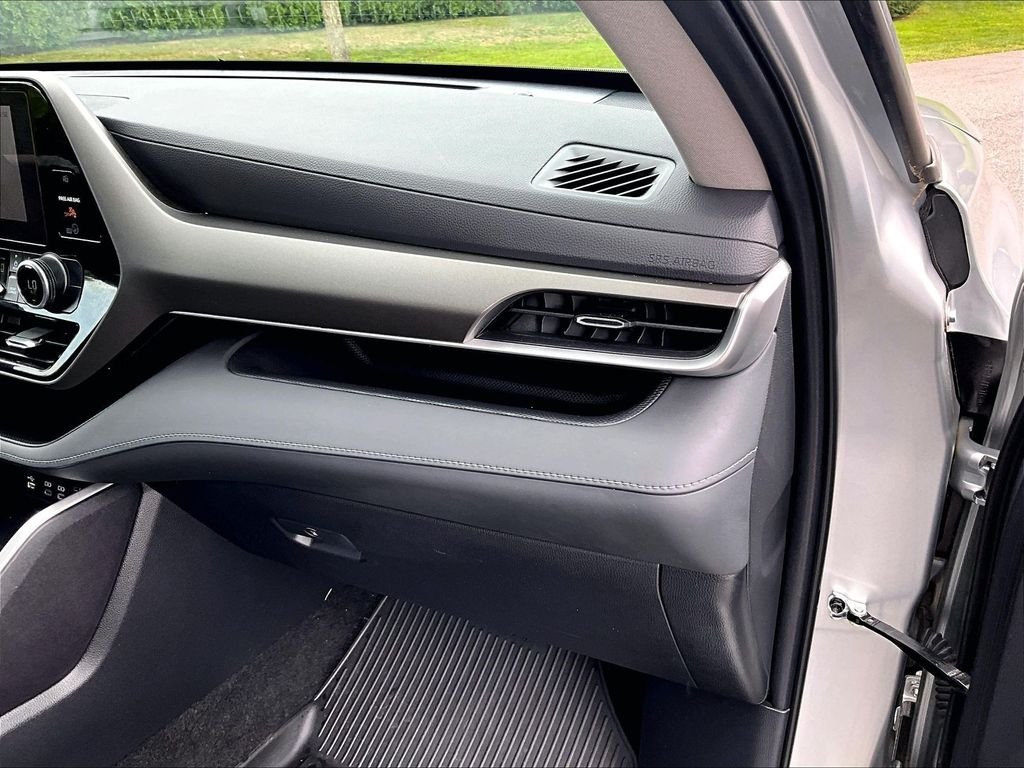 Used 2023 Silver Toyota LE image 13